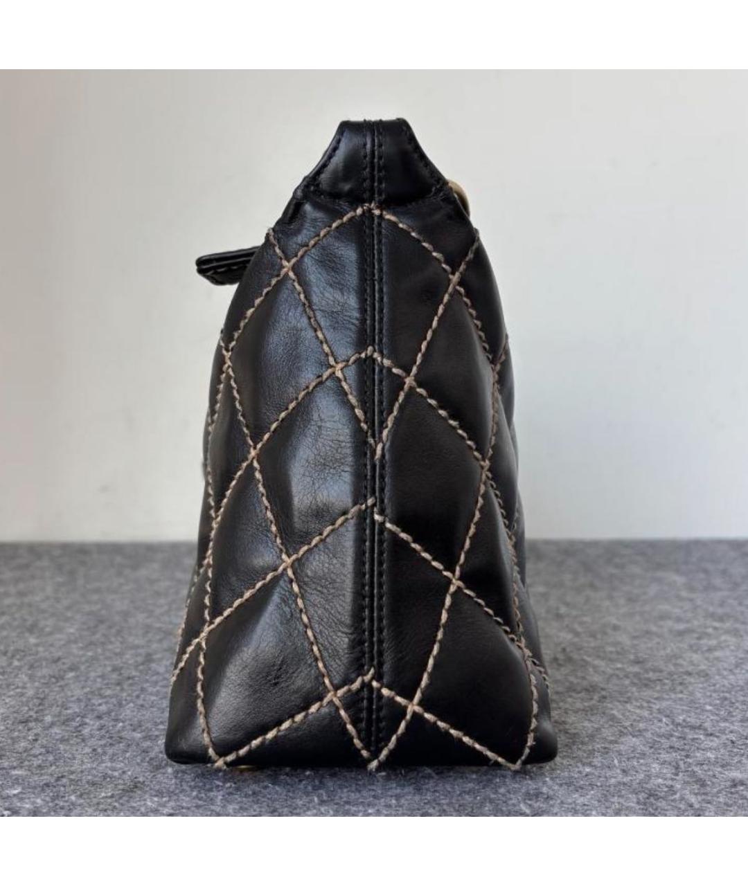 CHANEL Черная кожаная сумка с короткими ручками, фото 3