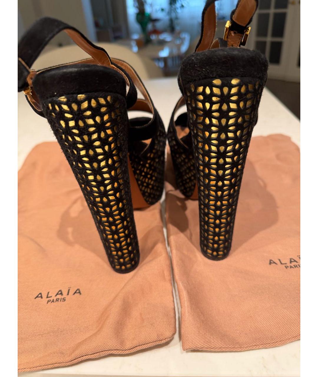 ALAIA Черные замшевые босоножки, фото 4