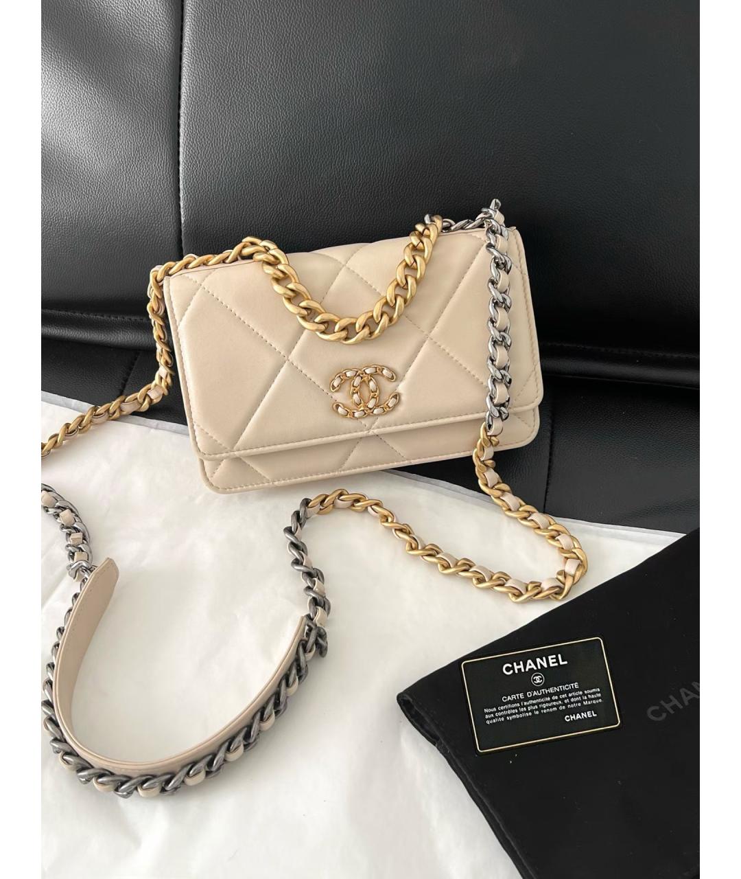 CHANEL Бежевая кожаная сумка через плечо, фото 5