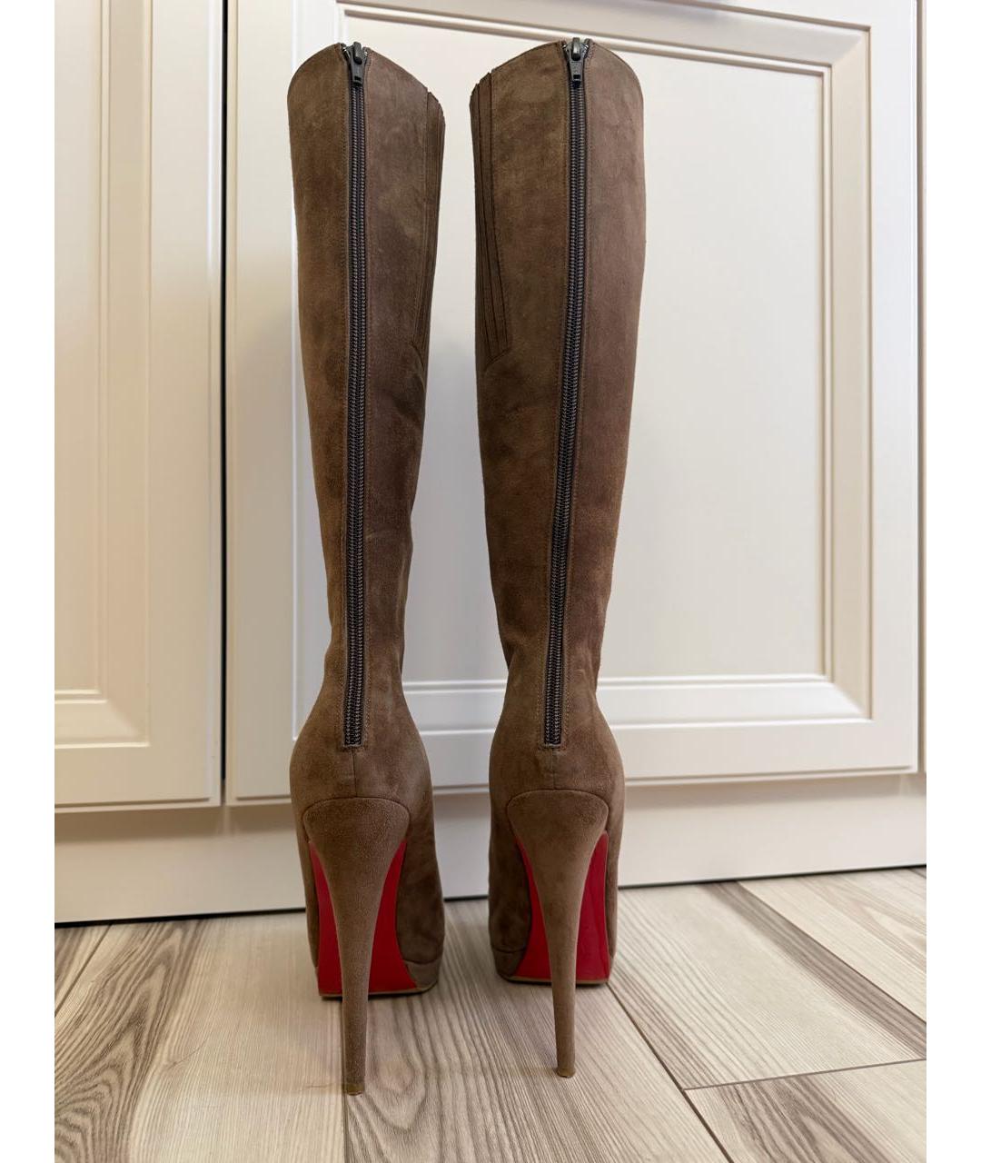 CHRISTIAN LOUBOUTIN Коричневые замшевые сапоги, фото 4