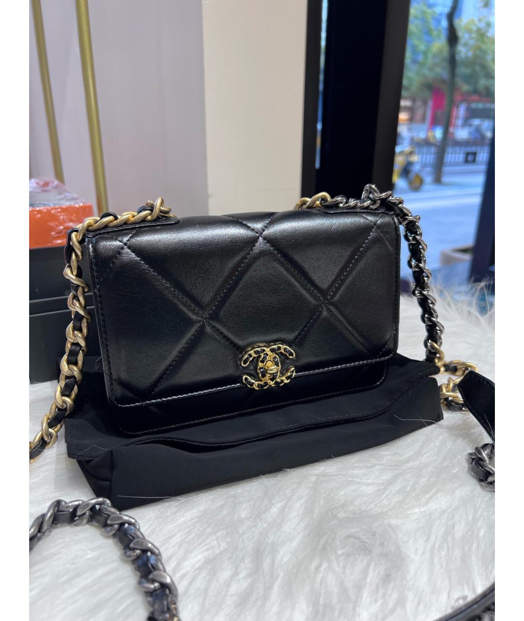 CHANEL Черная кожаная сумка через плечо, фото 5