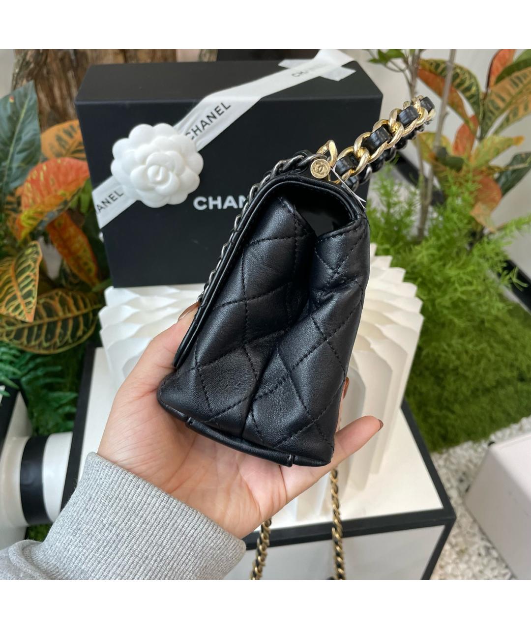 CHANEL Черная кожаная сумка с короткими ручками, фото 4