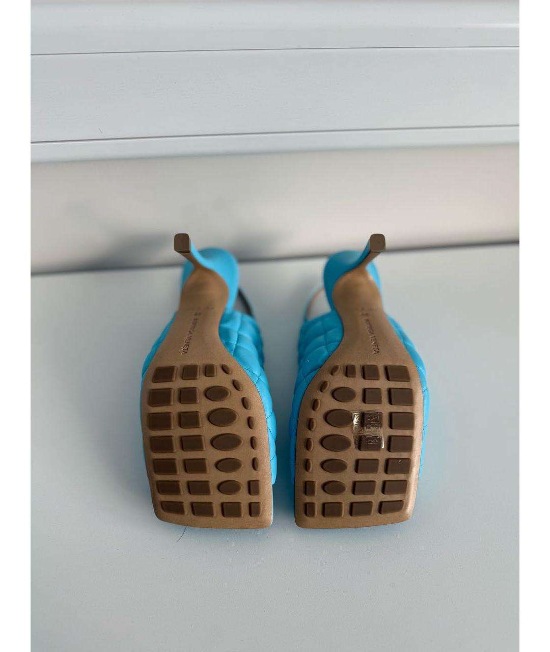 BOTTEGA VENETA Голубые кожаные босоножки, фото 3
