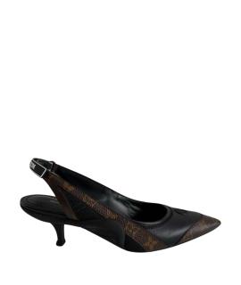 LOUIS VUITTON Лодочки на низком каблуке