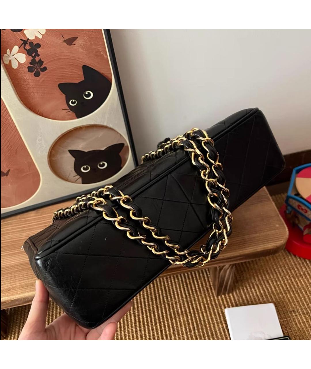 CHANEL Черная кожаная сумка с короткими ручками, фото 6