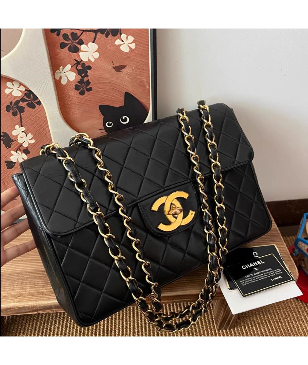 CHANEL Черная кожаная сумка с короткими ручками, фото 3