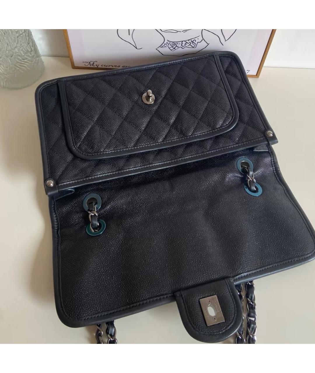 CHANEL Черная кожаная сумка с короткими ручками, фото 6