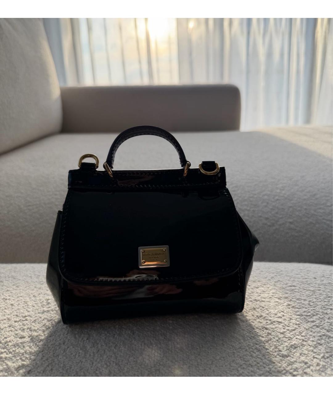 DOLCE&GABBANA Черная сумка с короткими ручками из лакированной кожи, фото 5