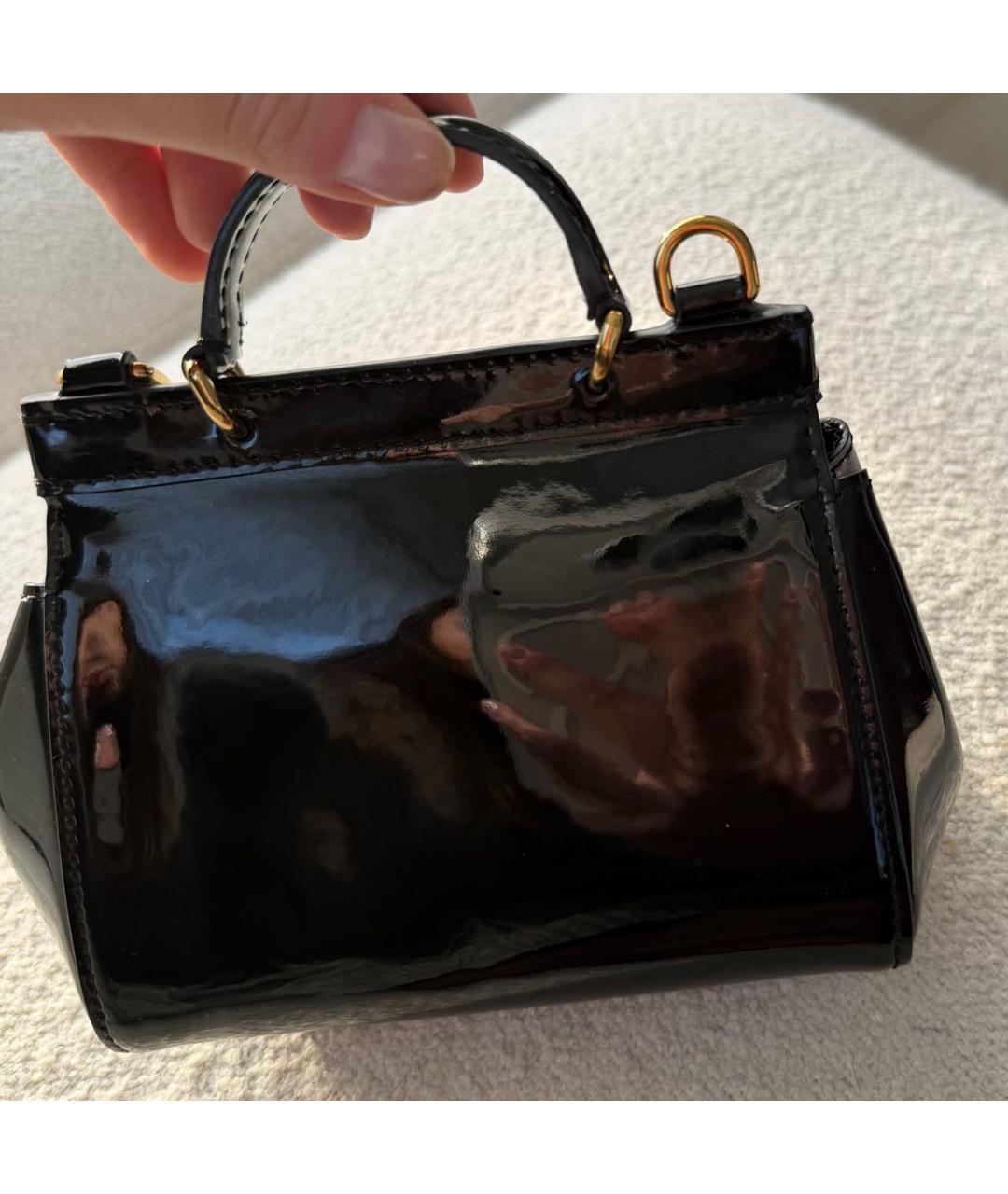 DOLCE&GABBANA Черная сумка с короткими ручками из лакированной кожи, фото 3