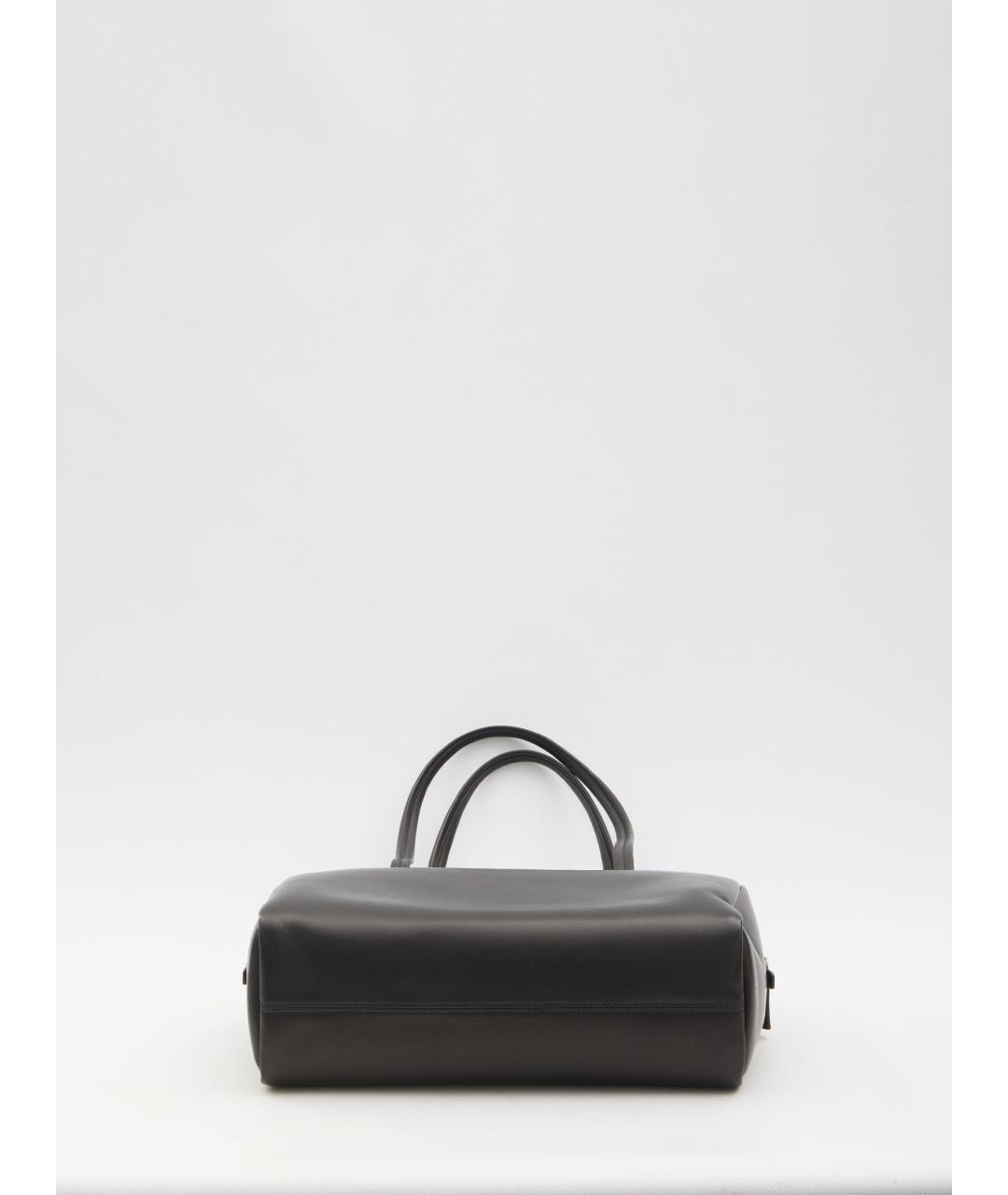 THE ROW Черная кожаная сумка через плечо, фото 3