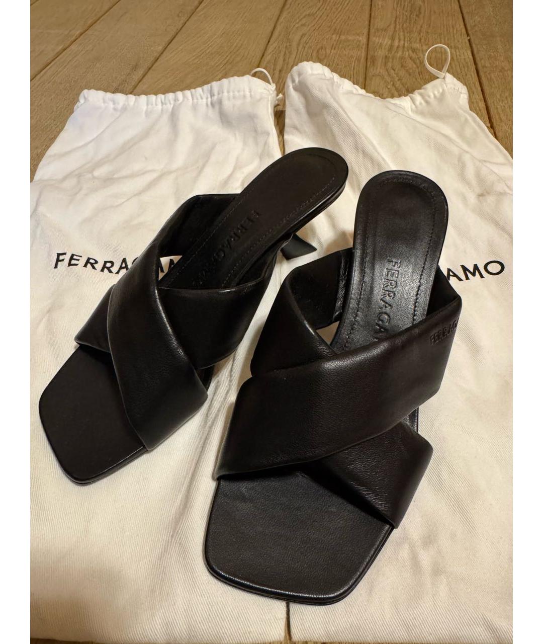 FERRAGAMO Черные кожаные босоножки, фото 3