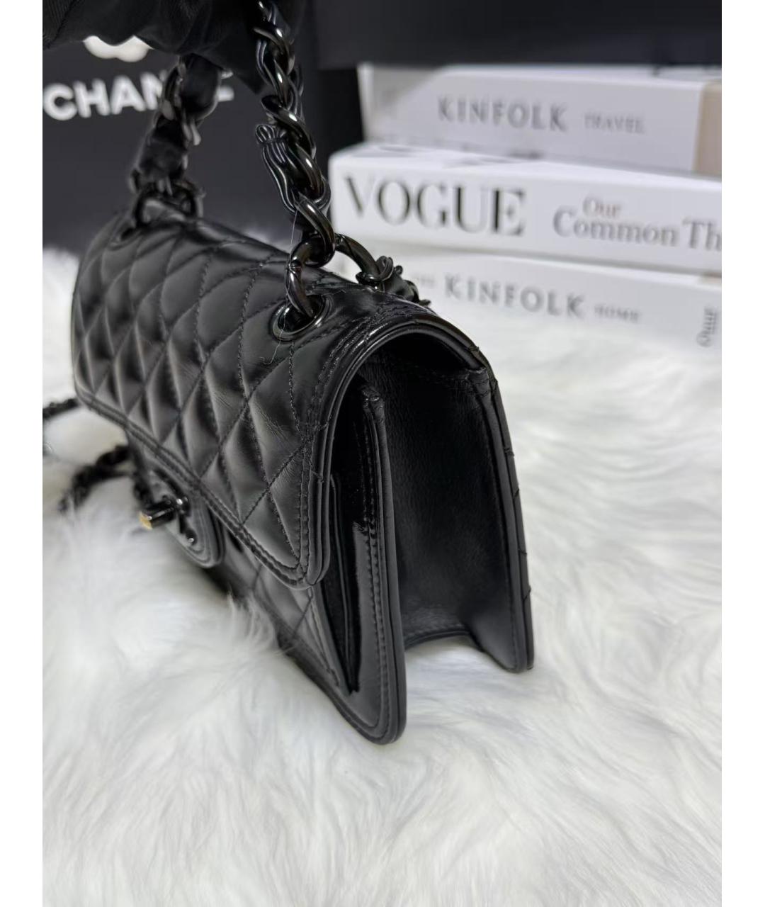 CHANEL Черная кожаная сумка с короткими ручками, фото 6