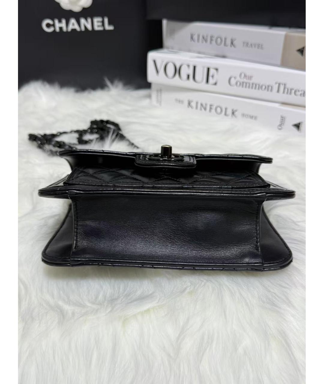 CHANEL Черная кожаная сумка с короткими ручками, фото 7