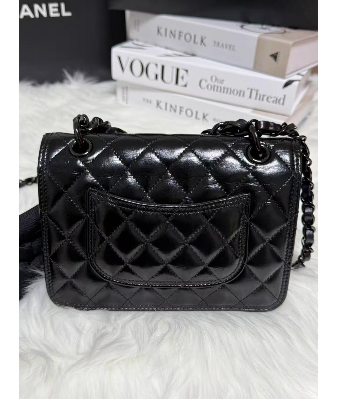 CHANEL Черная кожаная сумка с короткими ручками, фото 4