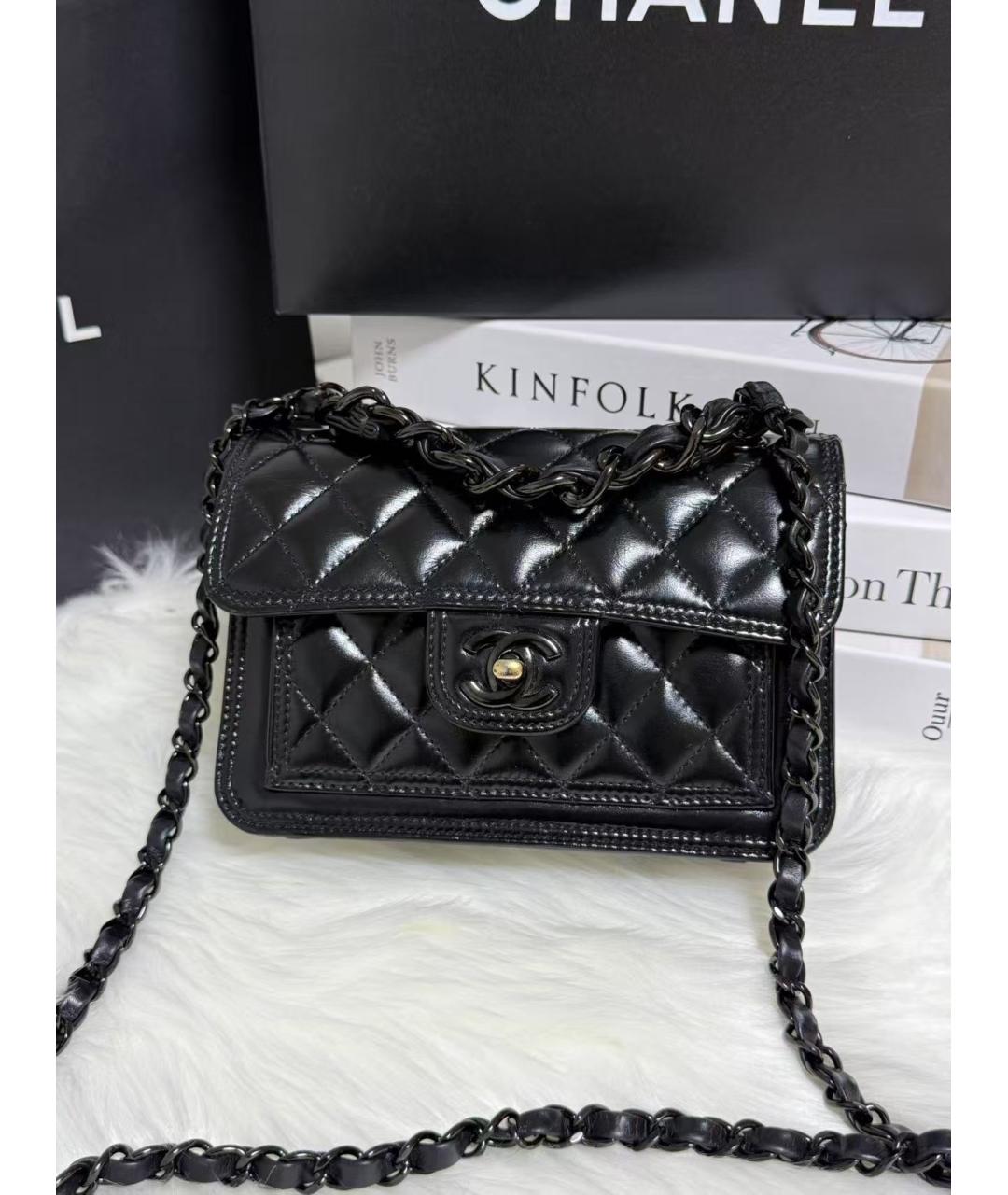 CHANEL Черная кожаная сумка с короткими ручками, фото 3