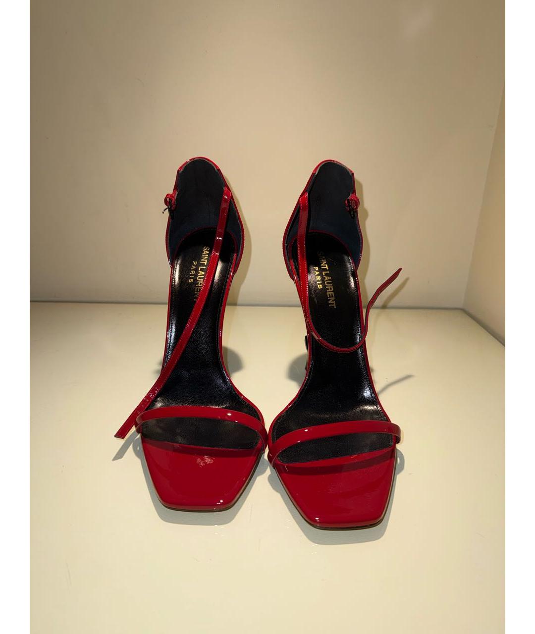 SAINT LAURENT Красные босоножки из лакированной кожи, фото 2