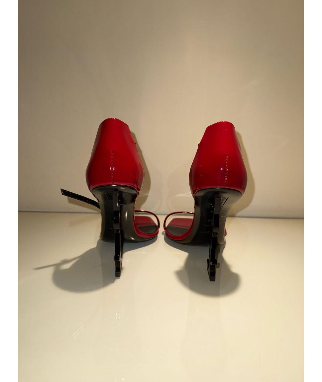 SAINT LAURENT Красные босоножки из лакированной кожи, фото 4