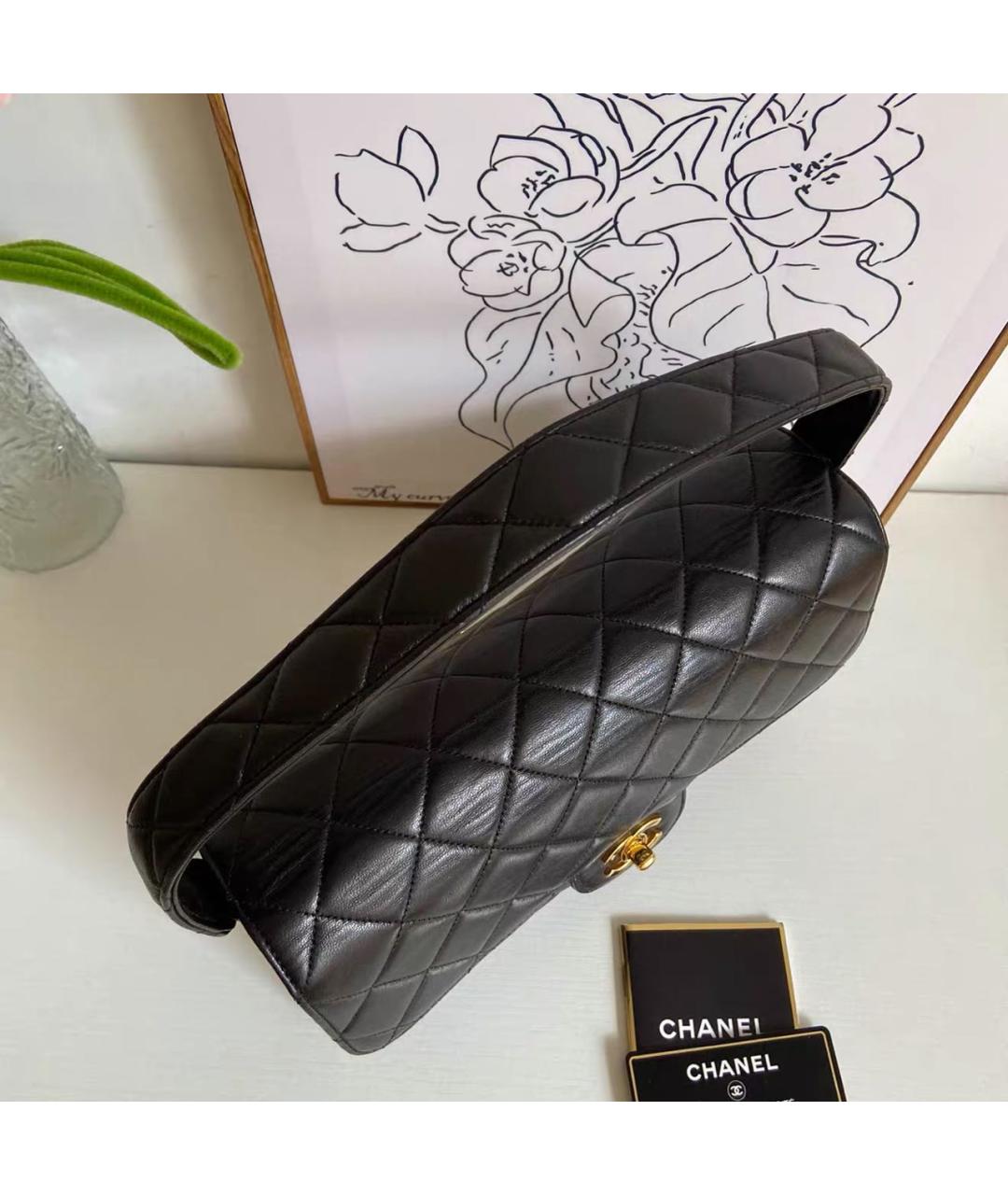 CHANEL Черная кожаная сумка с короткими ручками, фото 6