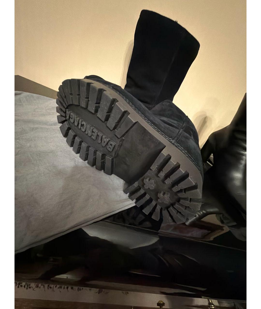 BALENCIAGA Черные замшевые полусапоги, фото 4