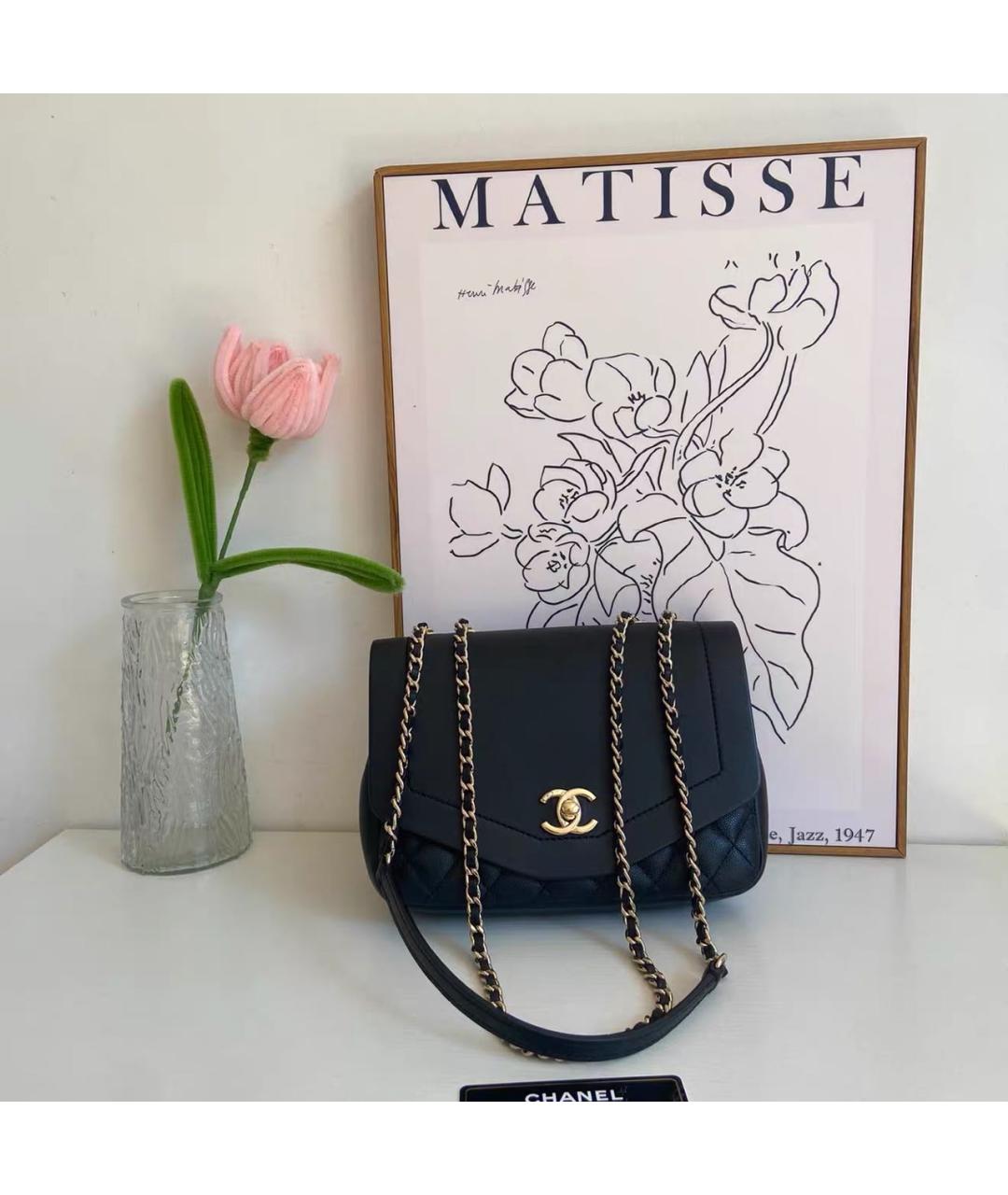 CHANEL Черная кожаная сумка через плечо, фото 2