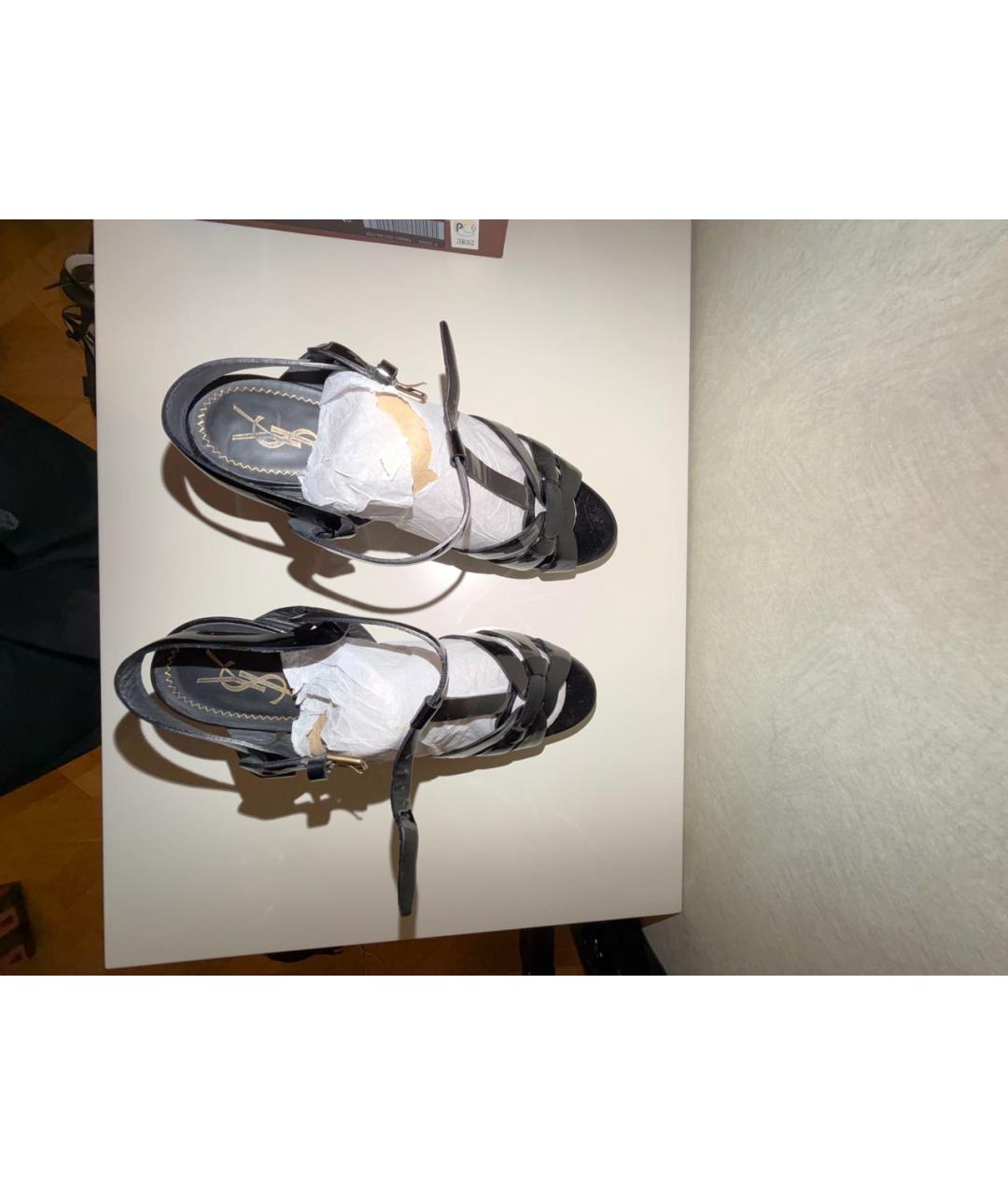 SAINT LAURENT Черные босоножки из лакированной кожи, фото 3