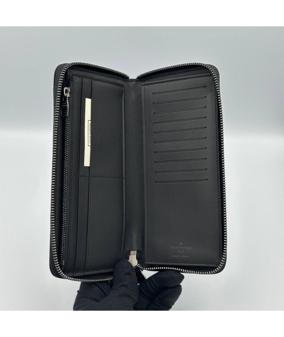 LOUIS VUITTON Черный кожаный кошелек, фото 3
