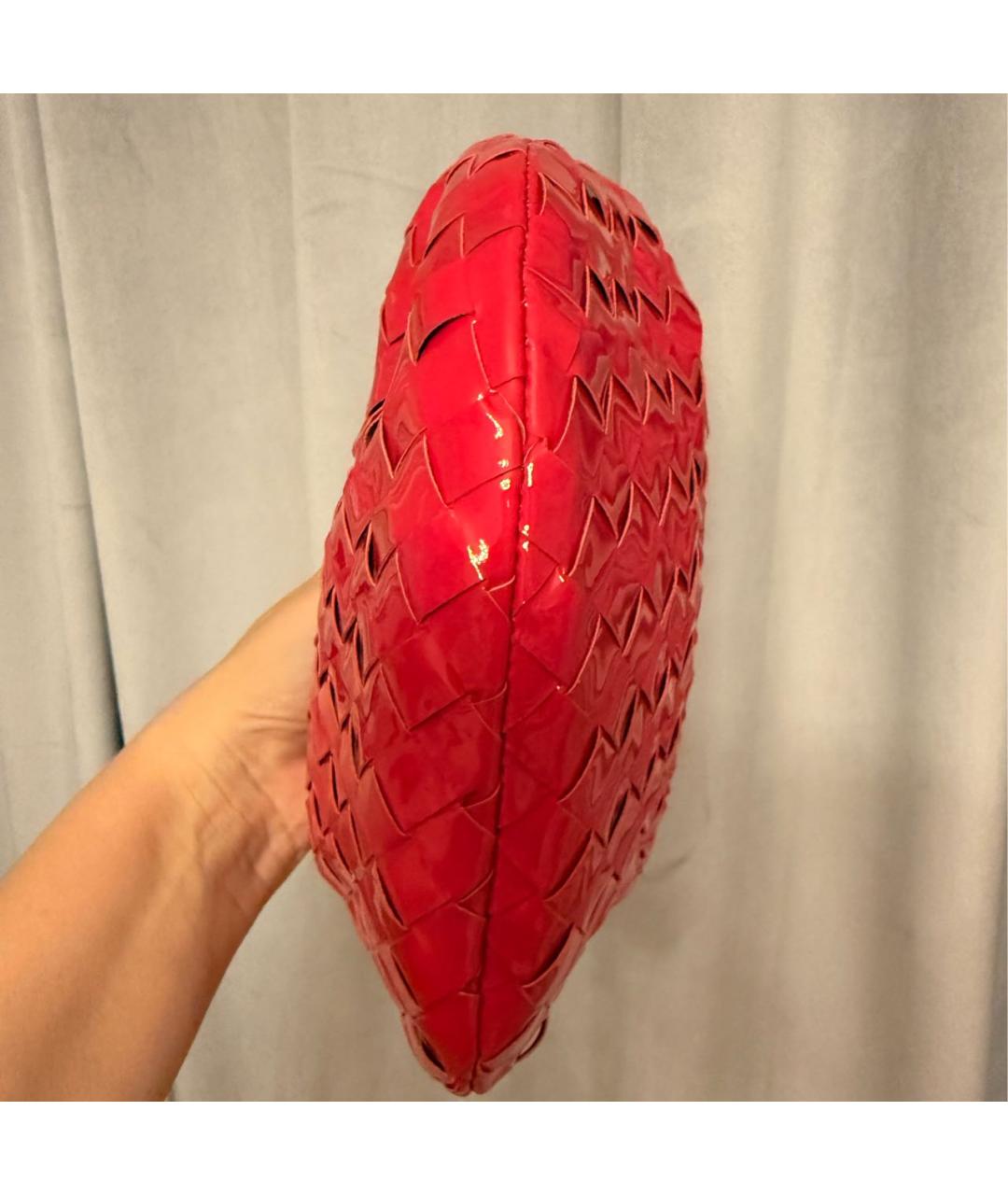 BOTTEGA VENETA Фуксия сумка с короткими ручками из лакированной кожи, фото 6