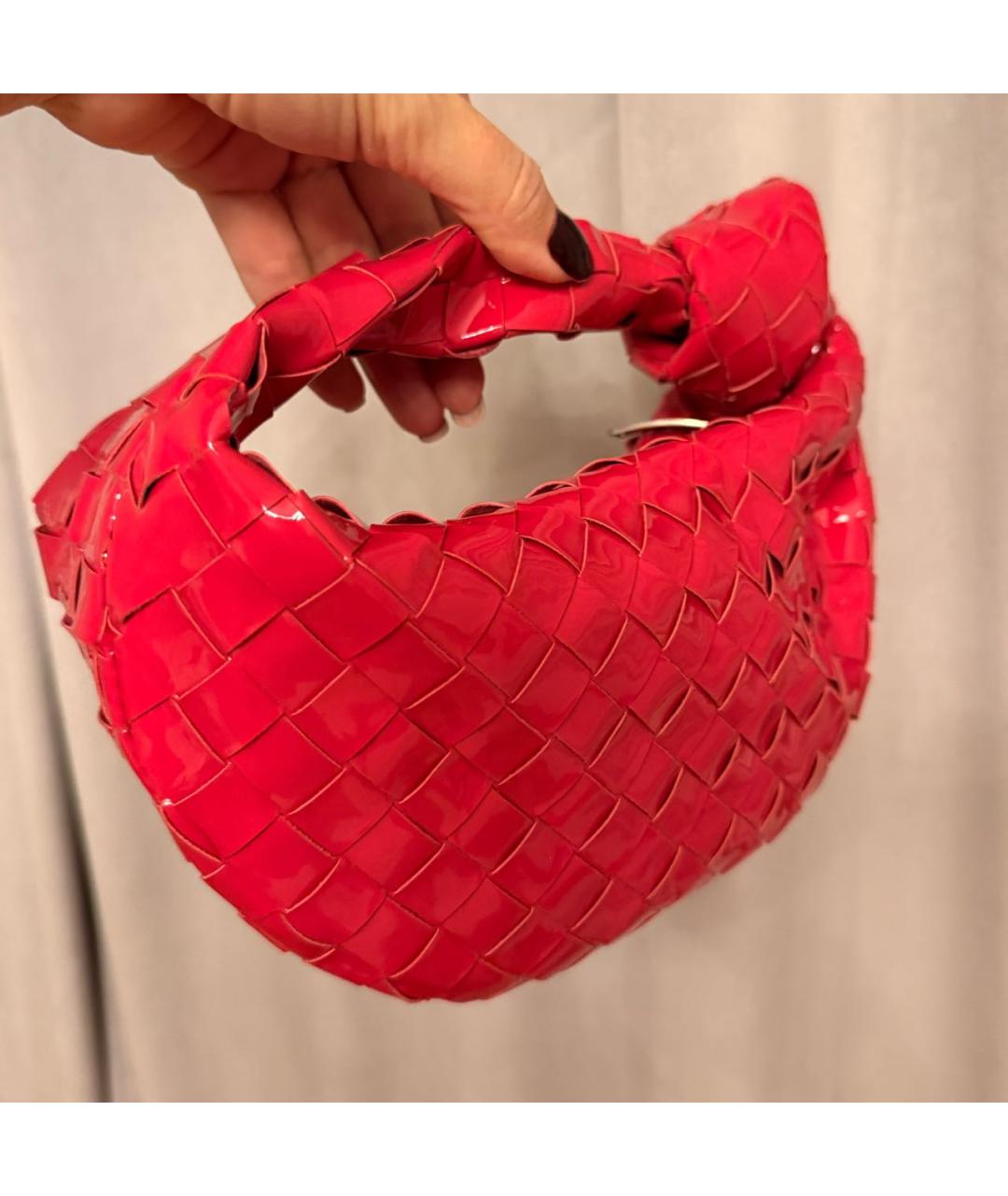 BOTTEGA VENETA Фуксия сумка с короткими ручками из лакированной кожи, фото 2