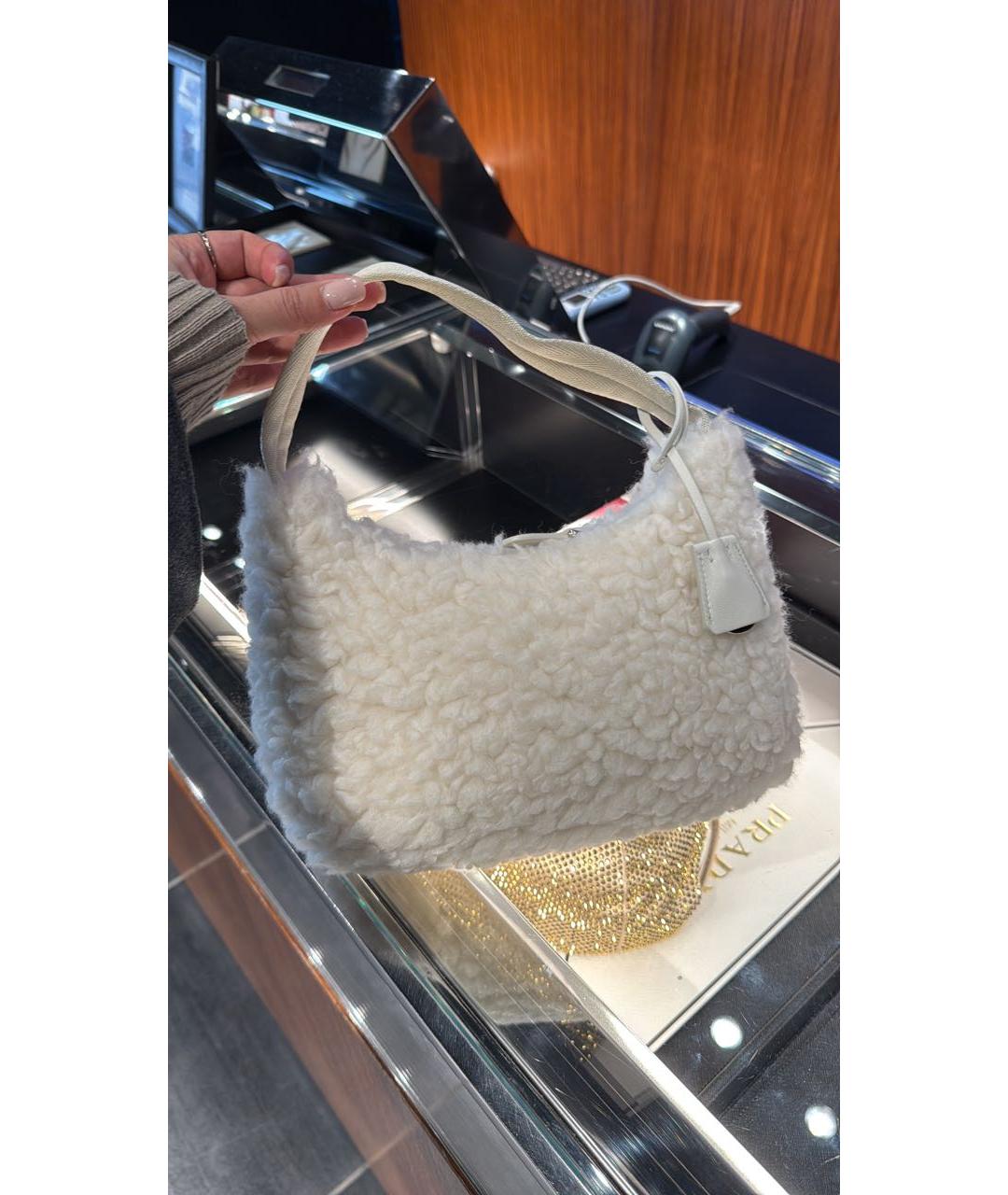 PRADA Белая шерстяная сумка с короткими ручками, фото 4