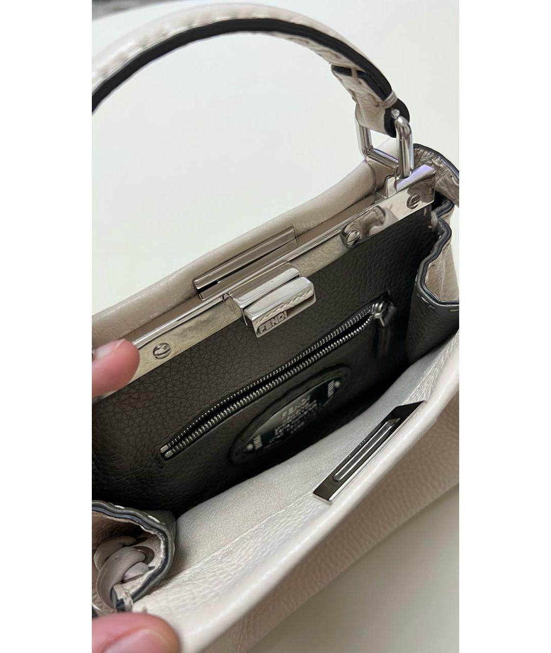 FENDI Бежевая кожаная сумка с короткими ручками, фото 4