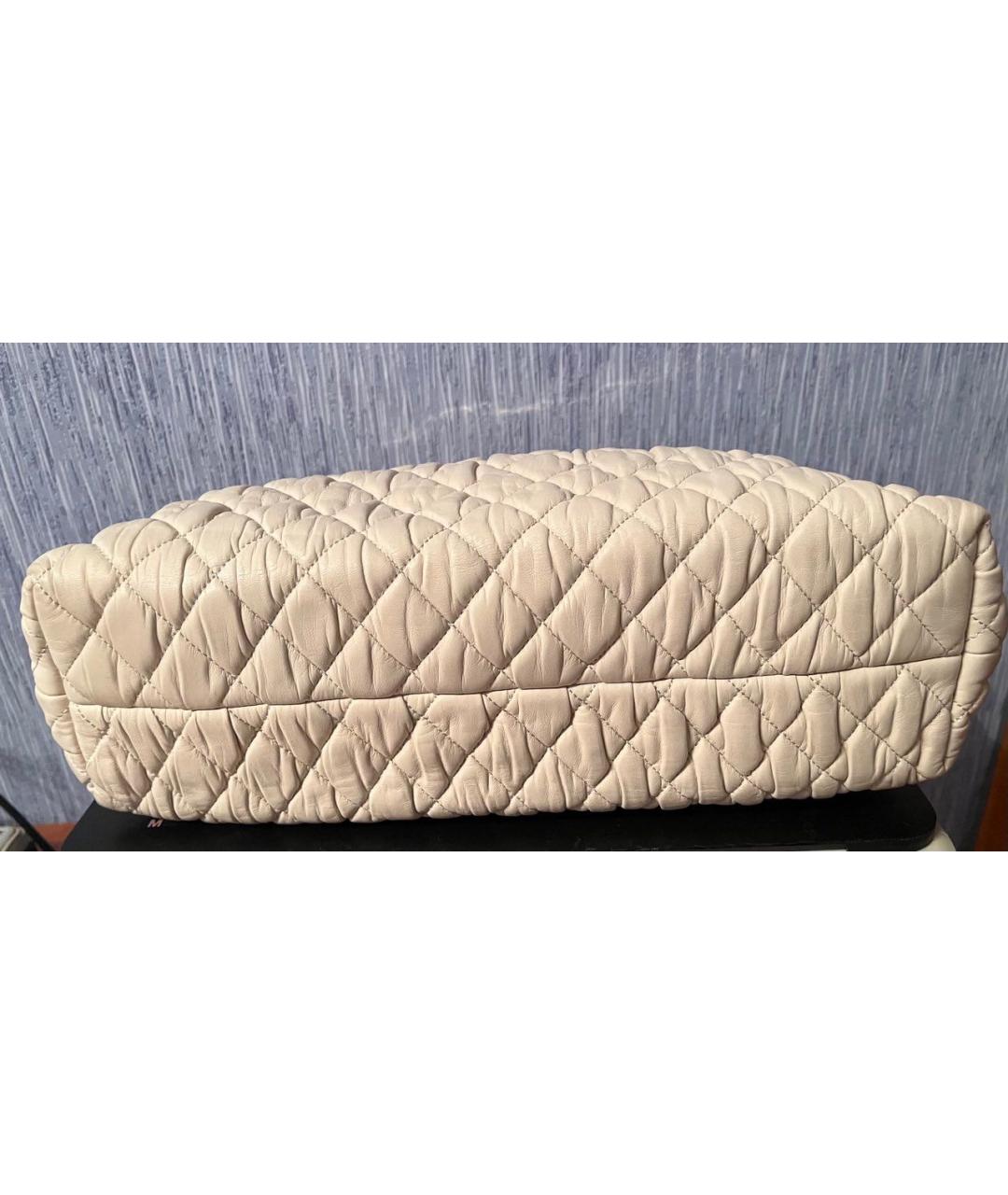 MOSCHINO Бежевая кожаная сумка с короткими ручками, фото 6