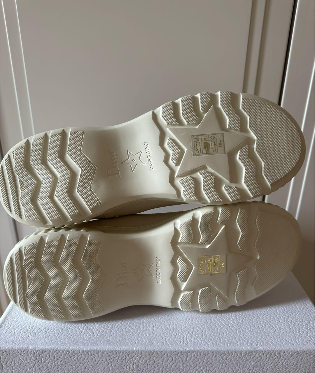 CHRISTIAN DIOR Бежевые кожаные полусапоги, фото 4