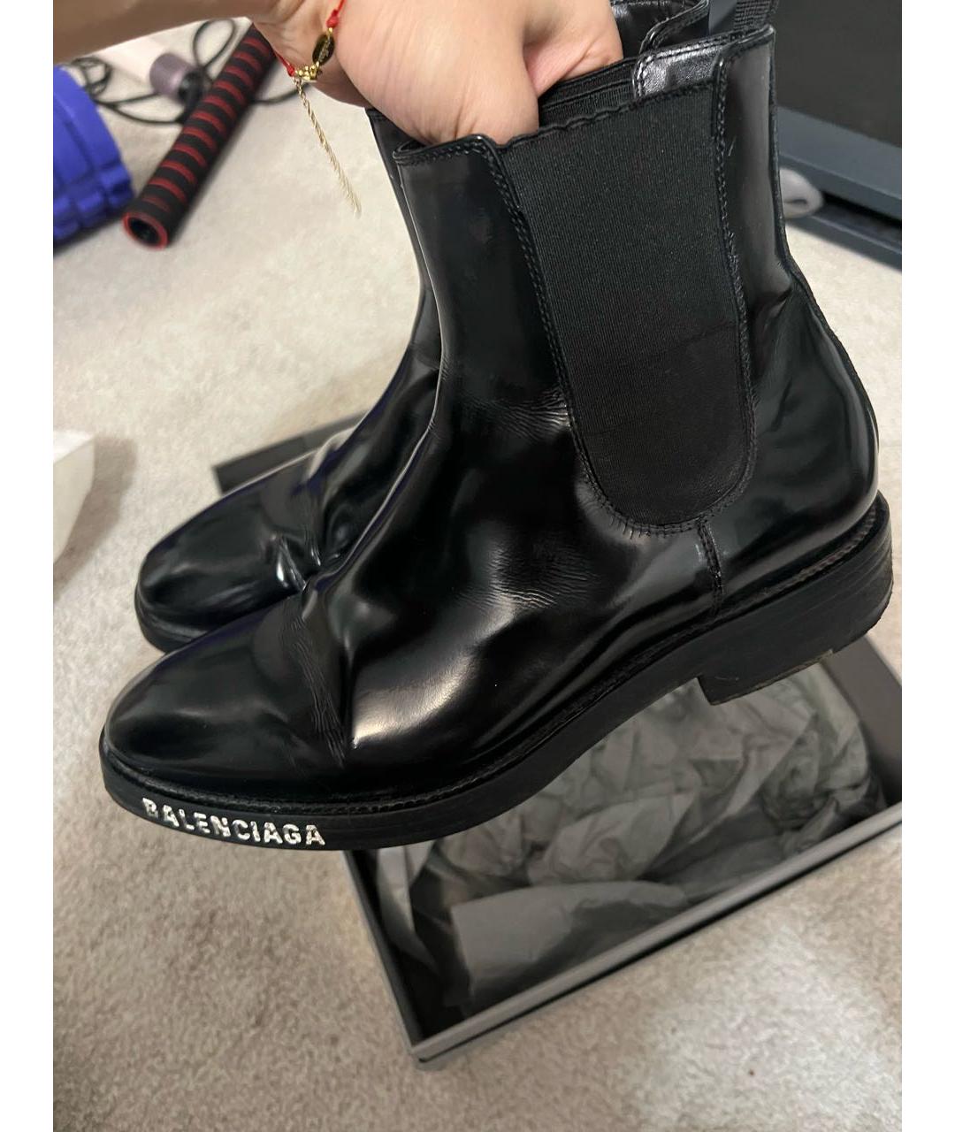 BALENCIAGA Черные полусапоги из лакированной кожи, фото 7