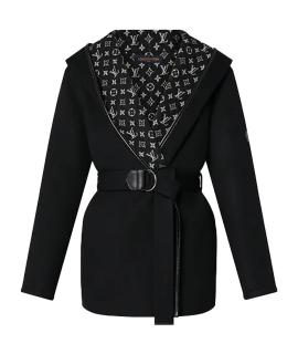 LOUIS VUITTON Пальто