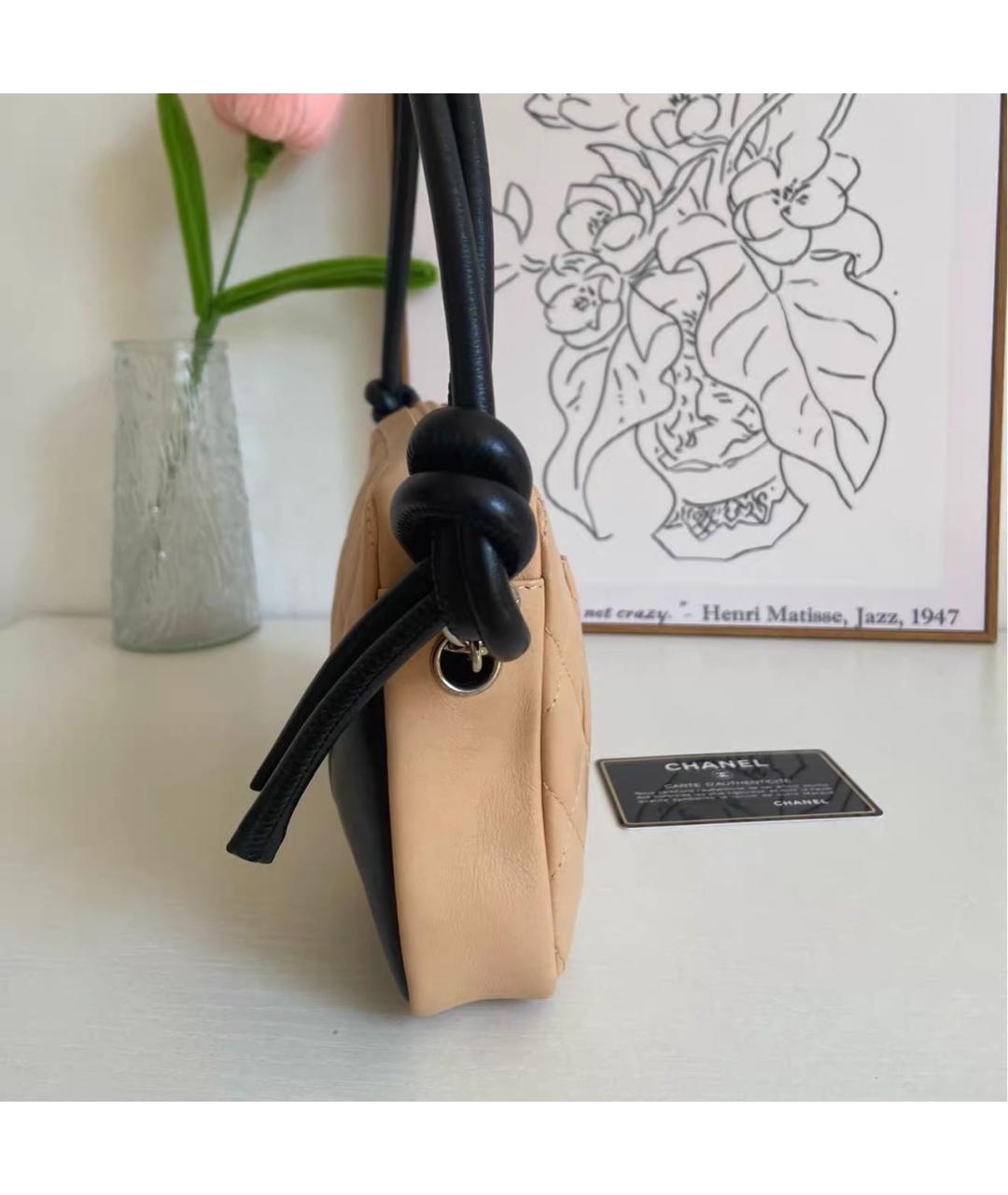 CHANEL Черная кожаная сумка с короткими ручками, фото 4