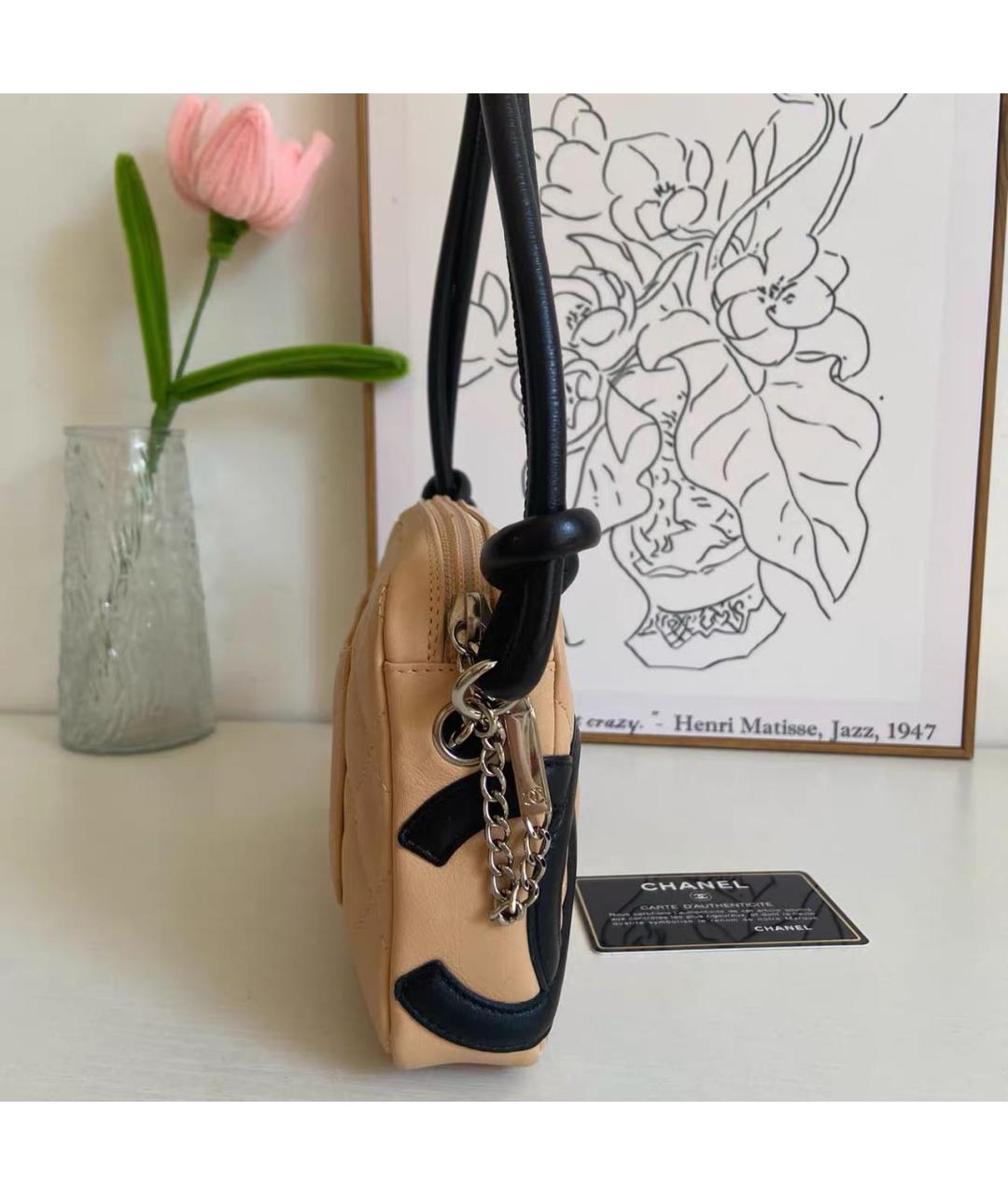 CHANEL Черная кожаная сумка с короткими ручками, фото 2