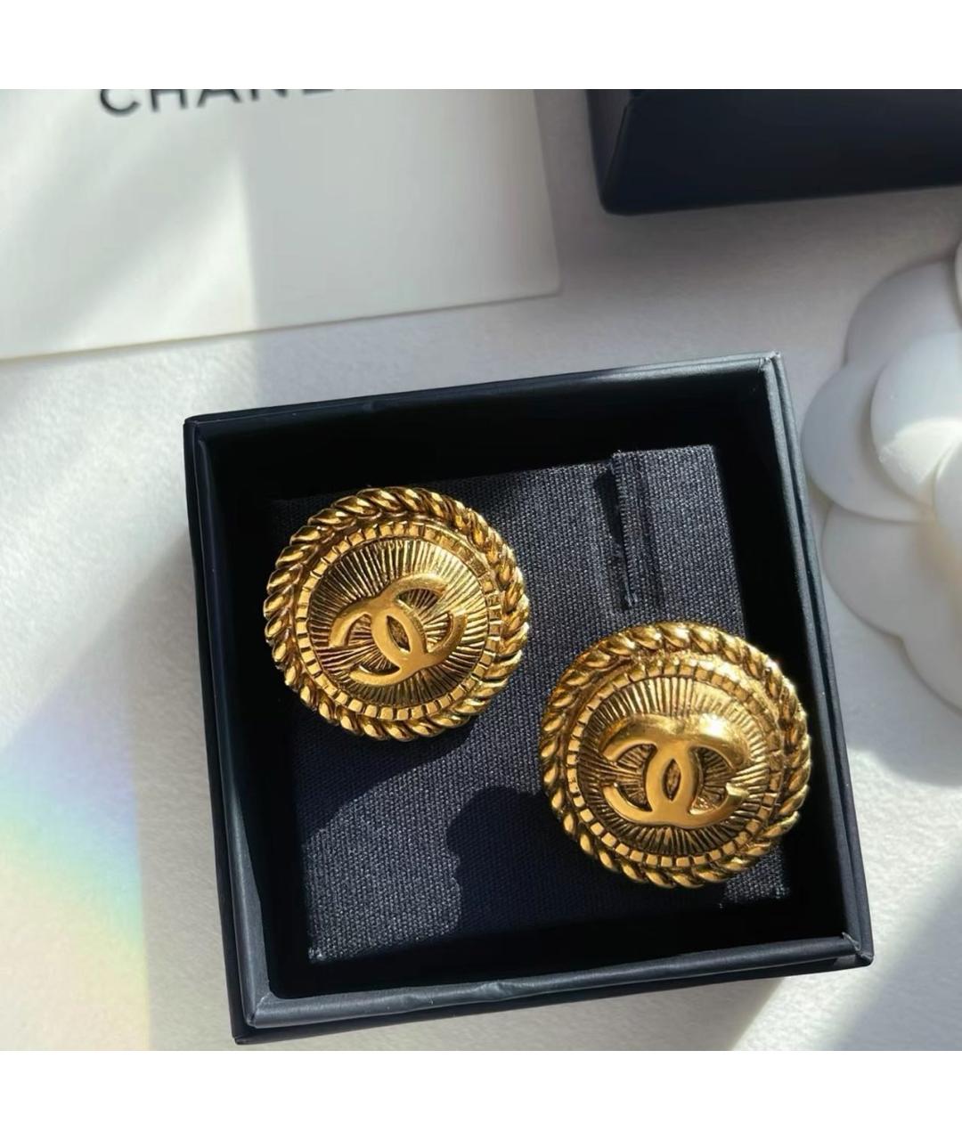CHANEL Золотые клипсы, фото 4