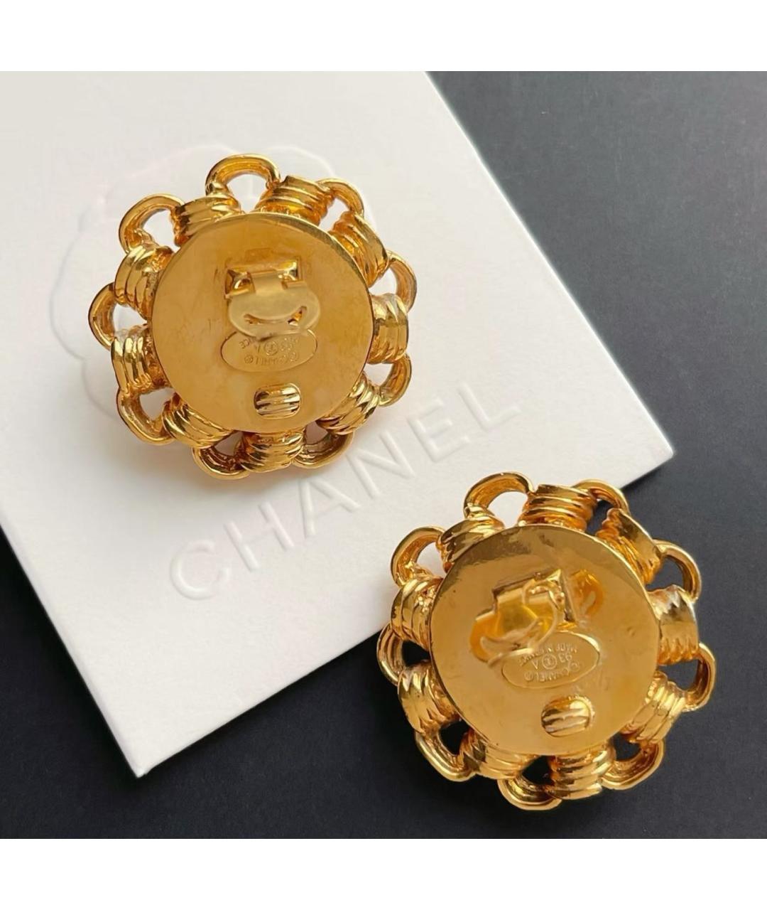 CHANEL Золотые клипсы, фото 3