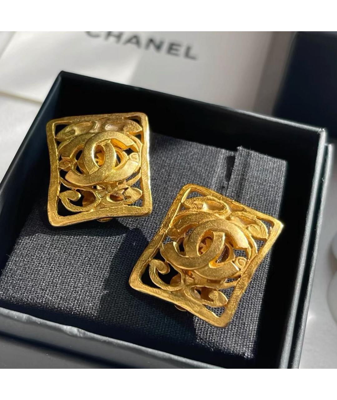 CHANEL Золотые клипсы, фото 4