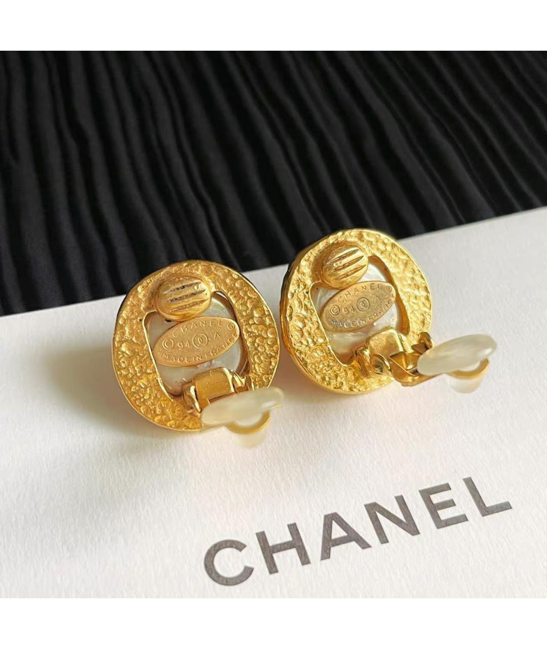 CHANEL Золотые клипсы, фото 2