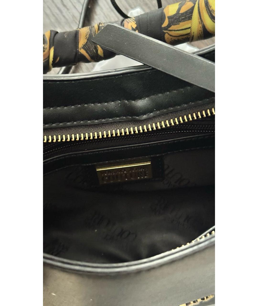 VERSACE JEANS COUTURE Черная сумка через плечо из искусственной кожи, фото 4