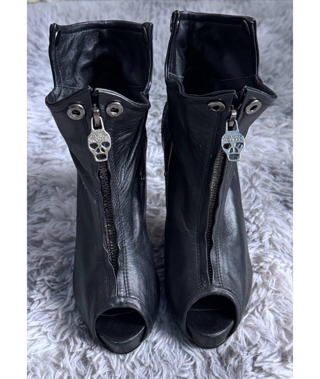 ALEXANDER MCQUEEN Черные кожаные ботильоны, фото 2