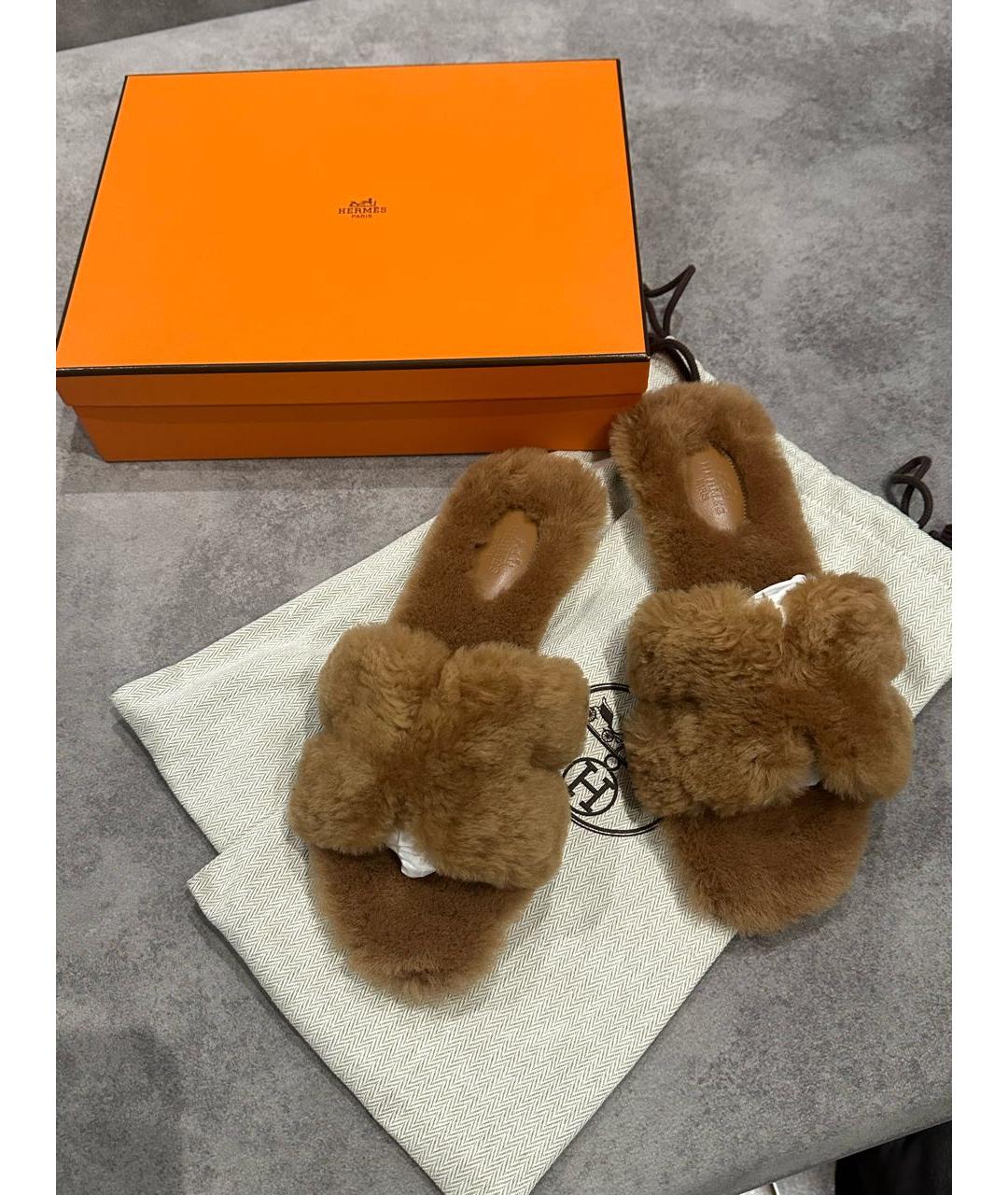 HERMES Коричневые шлепанцы, фото 3