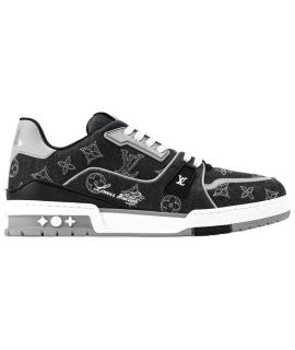 LOUIS VUITTON Низкие кроссовки / кеды