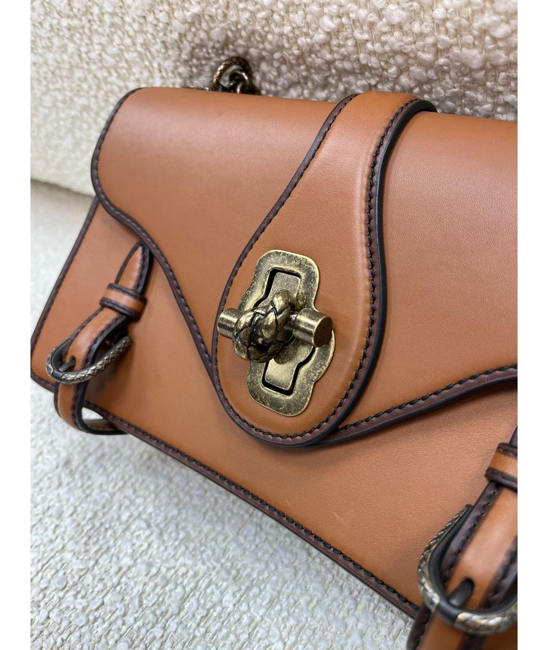 BOTTEGA VENETA Коричневая кожаная сумка с короткими ручками, фото 6