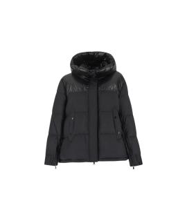 MONCLER Пуховик