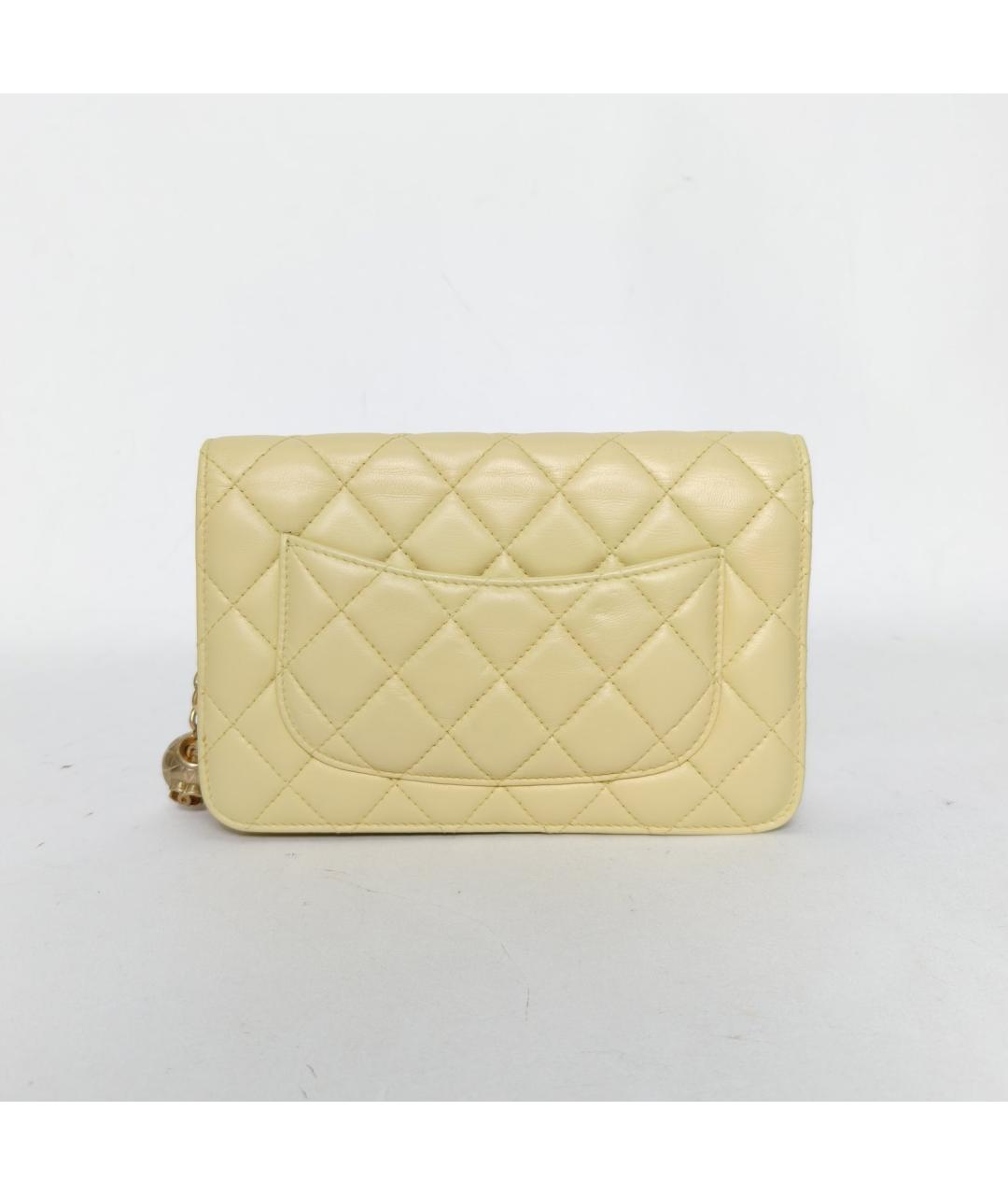 CHANEL Горчичная кожаная сумка через плечо, фото 5