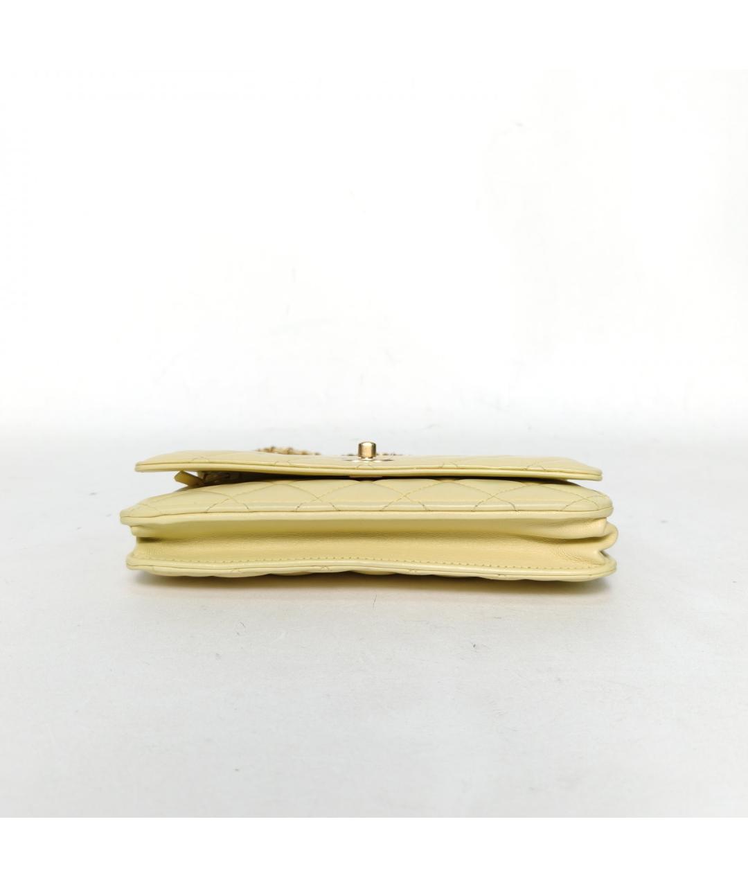 CHANEL Горчичная кожаная сумка через плечо, фото 7