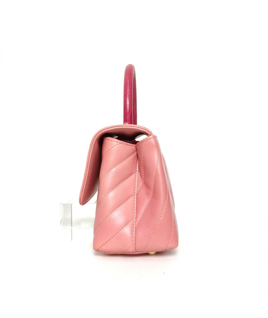 CHANEL Коралловая сумка с короткими ручками из экзотической кожи, фото 5