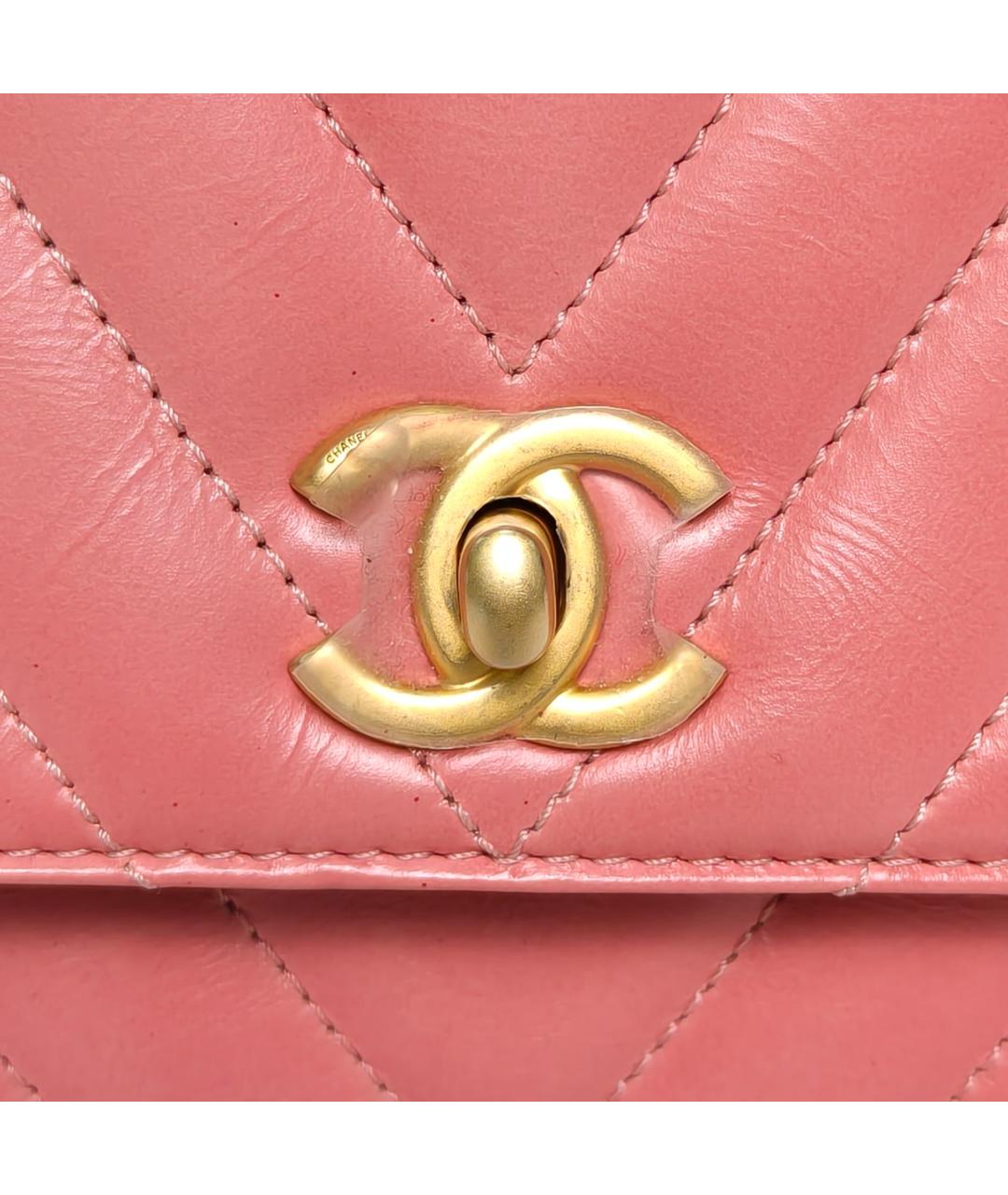 CHANEL Коралловая сумка с короткими ручками из экзотической кожи, фото 7